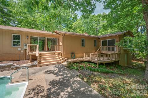 66 Oakwood Lane Columbus NC 28722