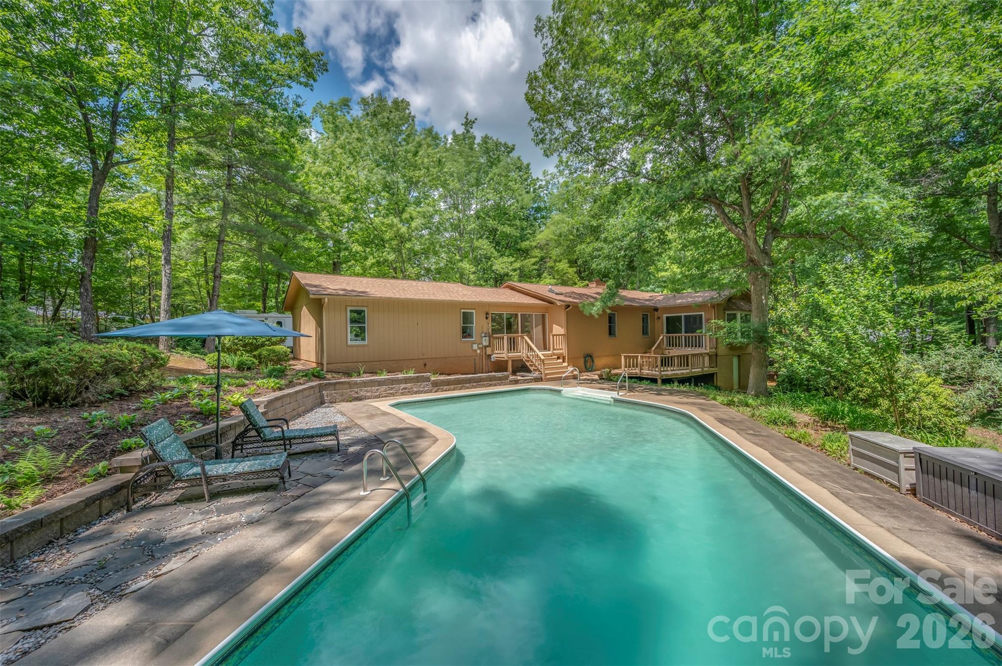 66 Oakwood Lane Columbus NC 28722
