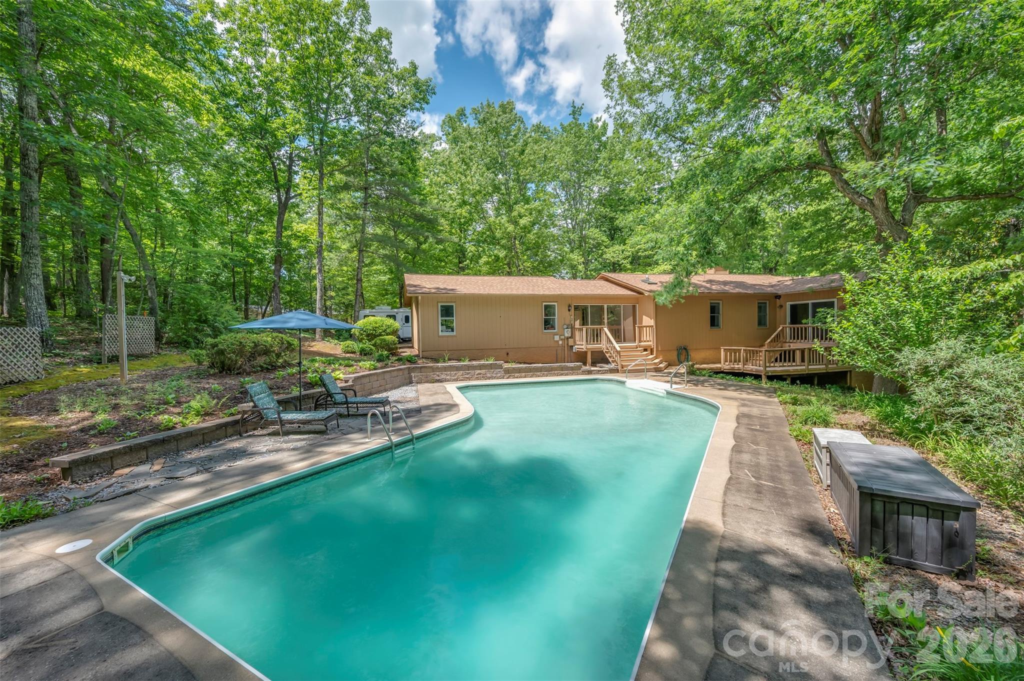 66 Oakwood Lane Columbus NC 28722
