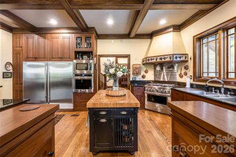 14 Walnut Drive Mills River NC 28759