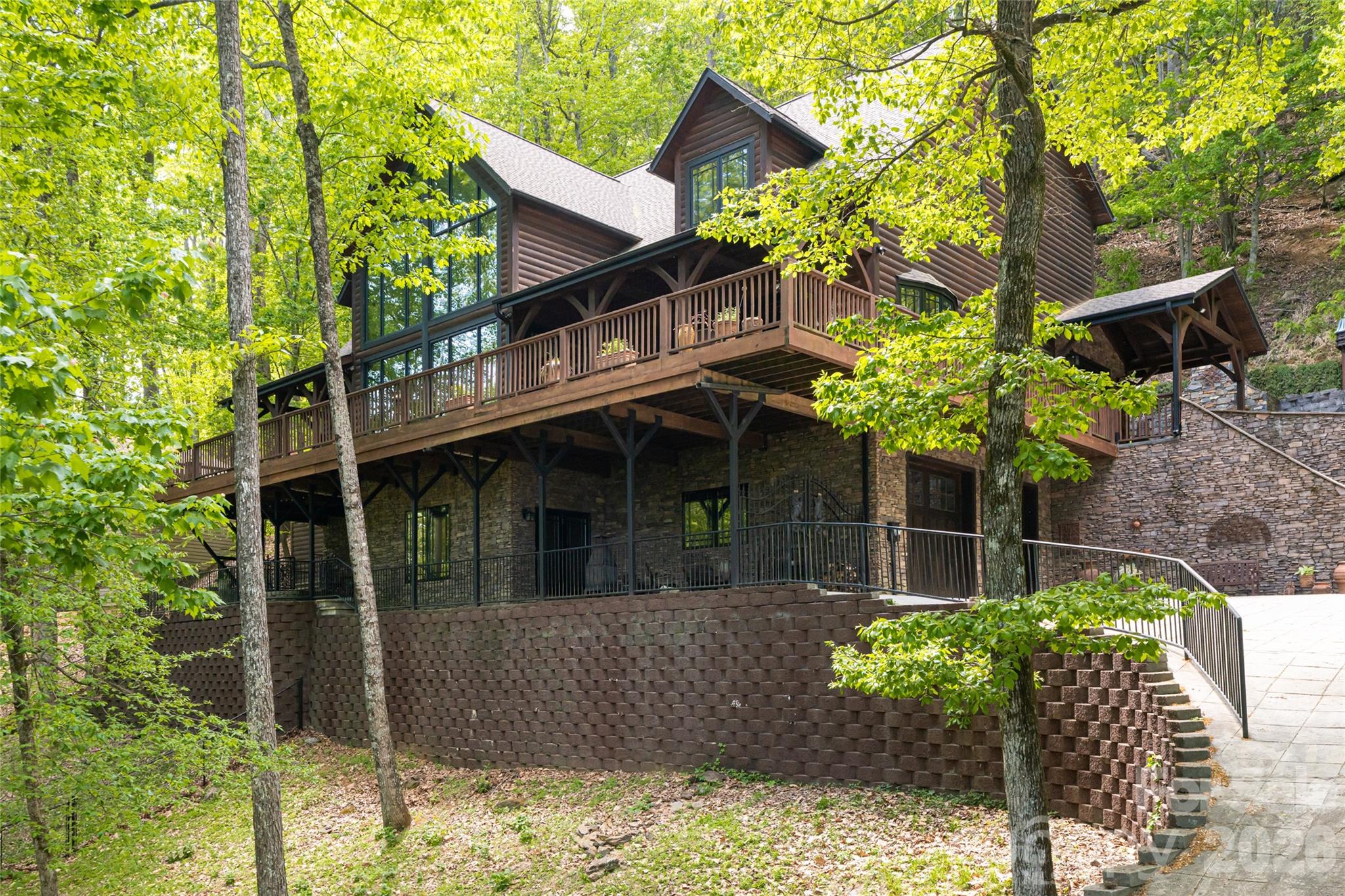 14 Walnut Drive Mills River NC 28759