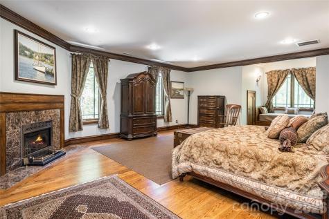 14 Walnut Drive Mills River NC 28759