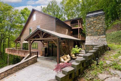 14 Walnut Drive Mills River NC 28759