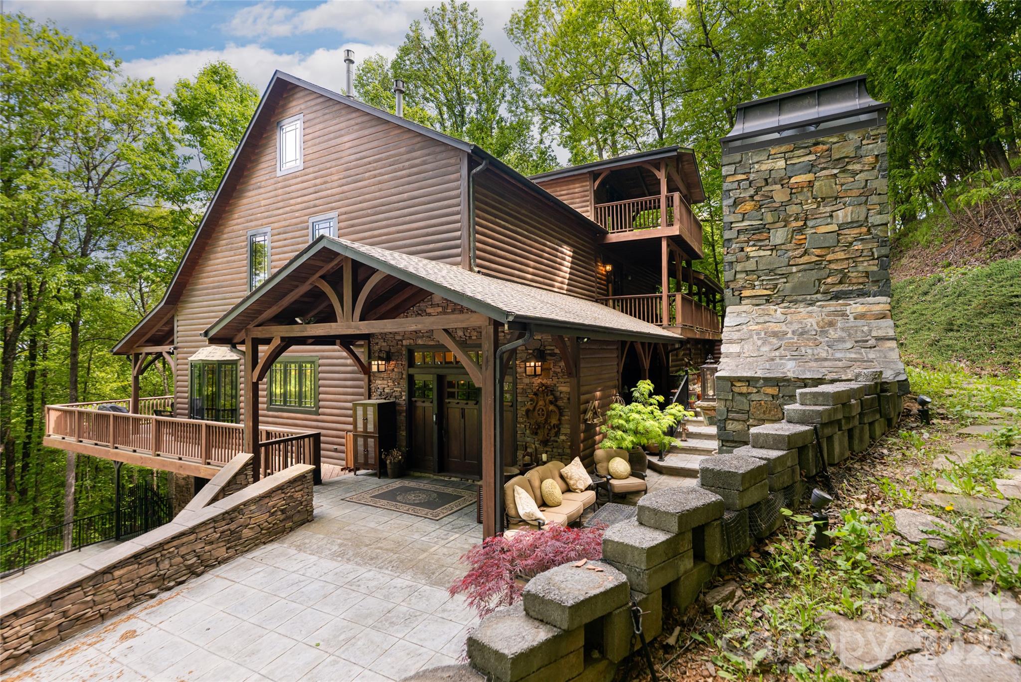 14 Walnut Drive Mills River NC 28759