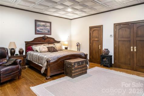 14 Walnut Drive Mills River NC 28759