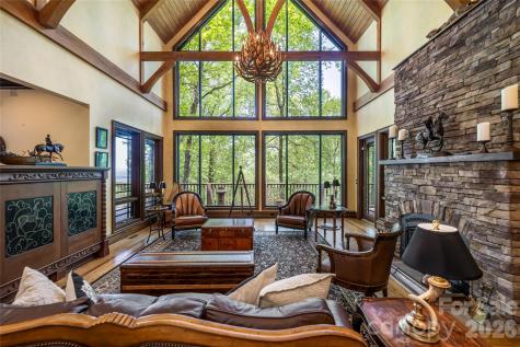 14 Walnut Drive Mills River NC 28759