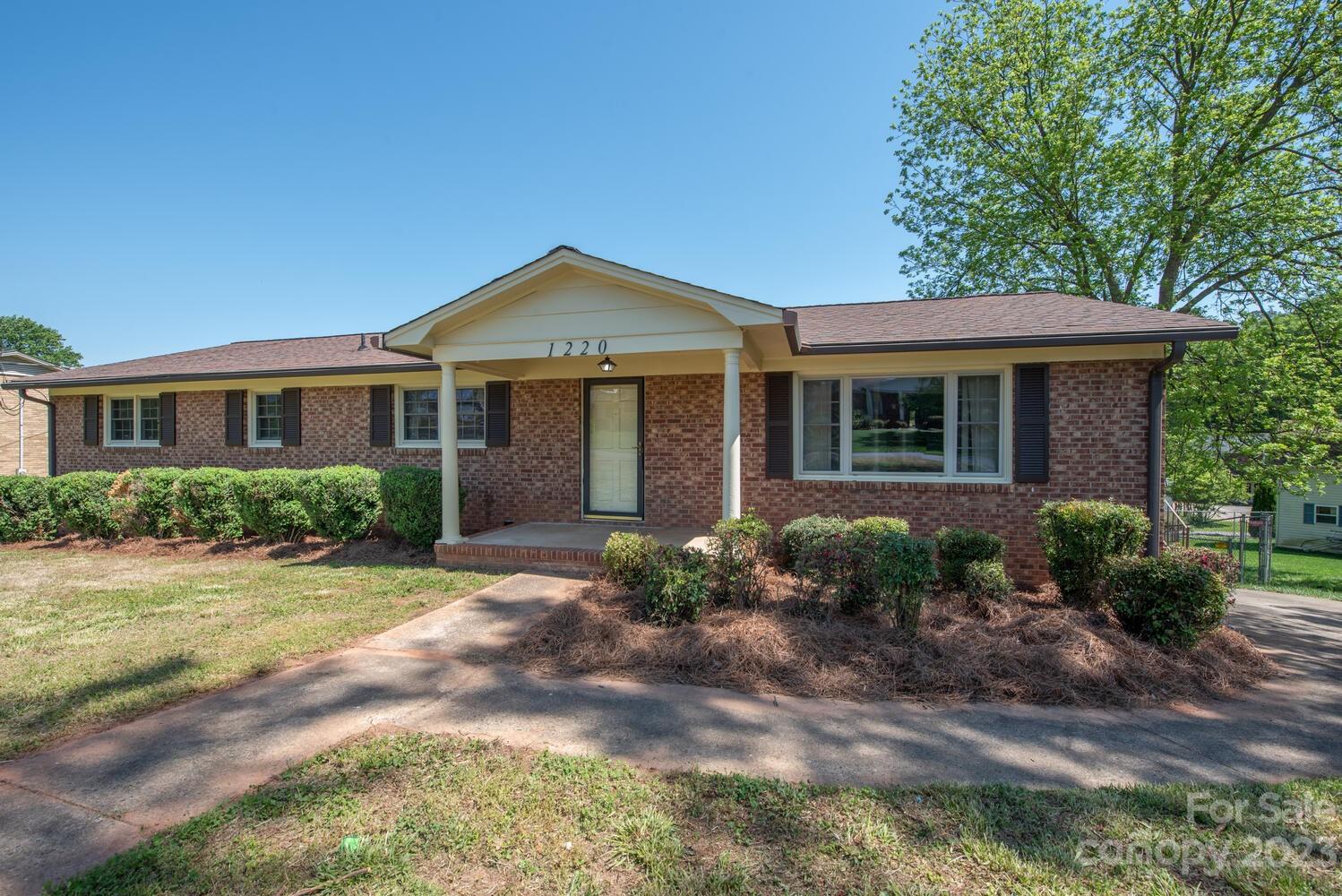 1220 Landsdowne Drive Gastonia NC 28054