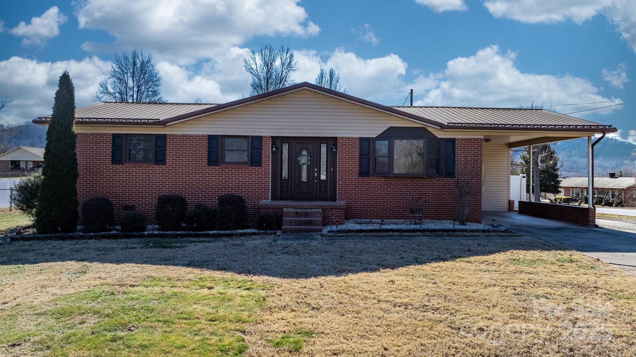 2546 Holly Hills Avenue Morganton NC 28655