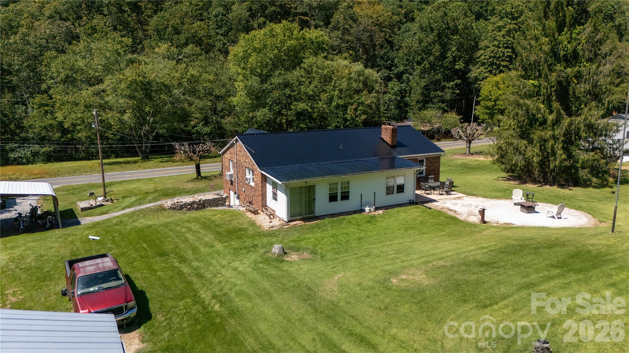 1424 Bear Creek Road Bakersville NC 28705