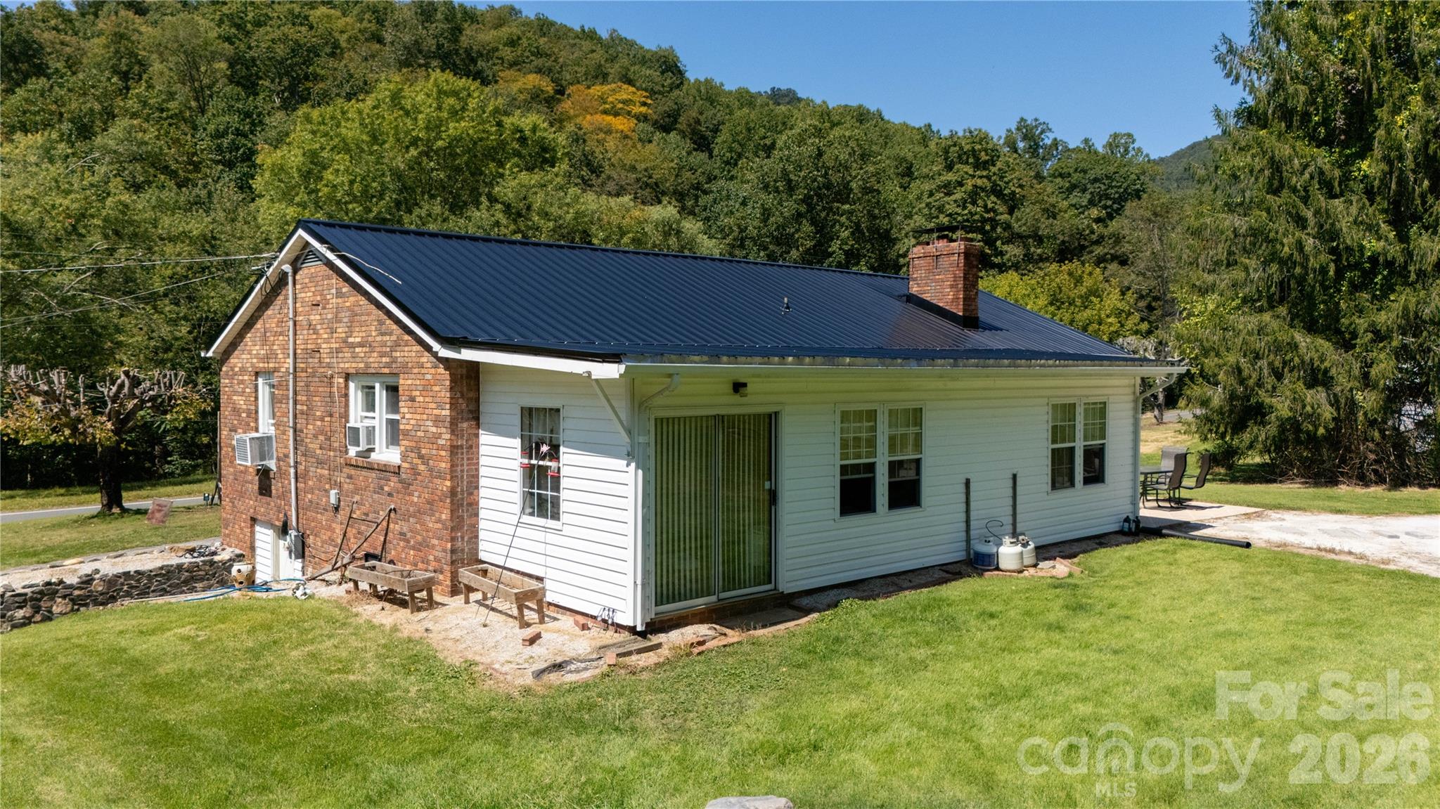 1424 Bear Creek Road Bakersville NC 28705