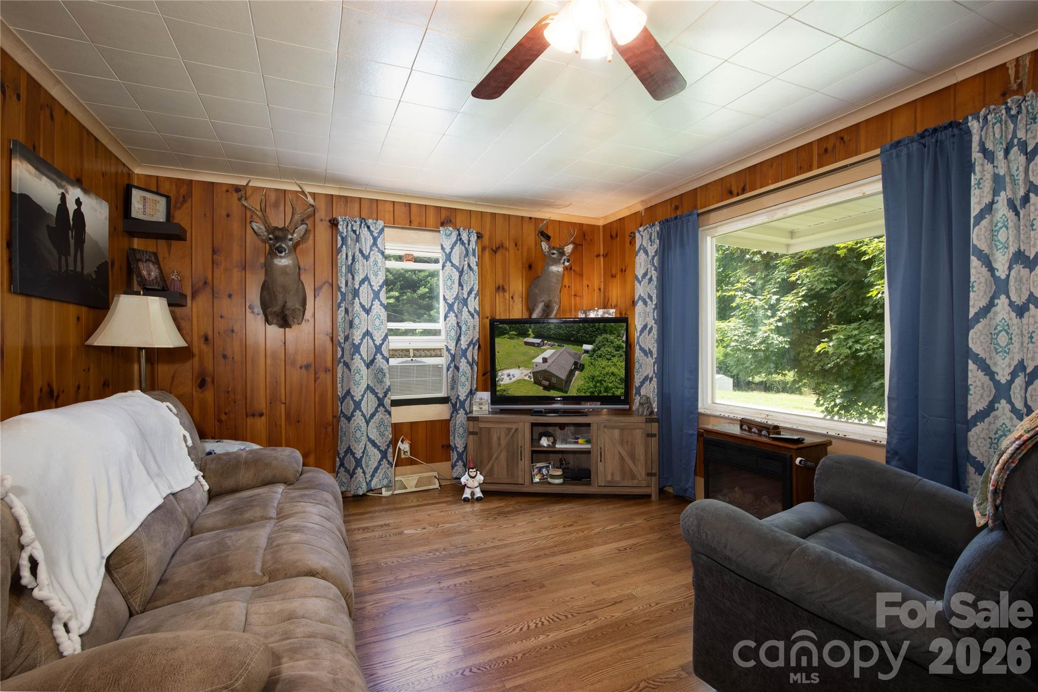 1424 Bear Creek Road Bakersville NC 28705