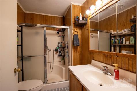 1424 Bear Creek Road Bakersville NC 28705