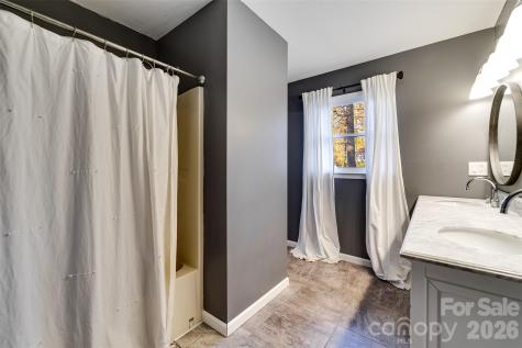 115 Indian Trail Franklin NC 28734