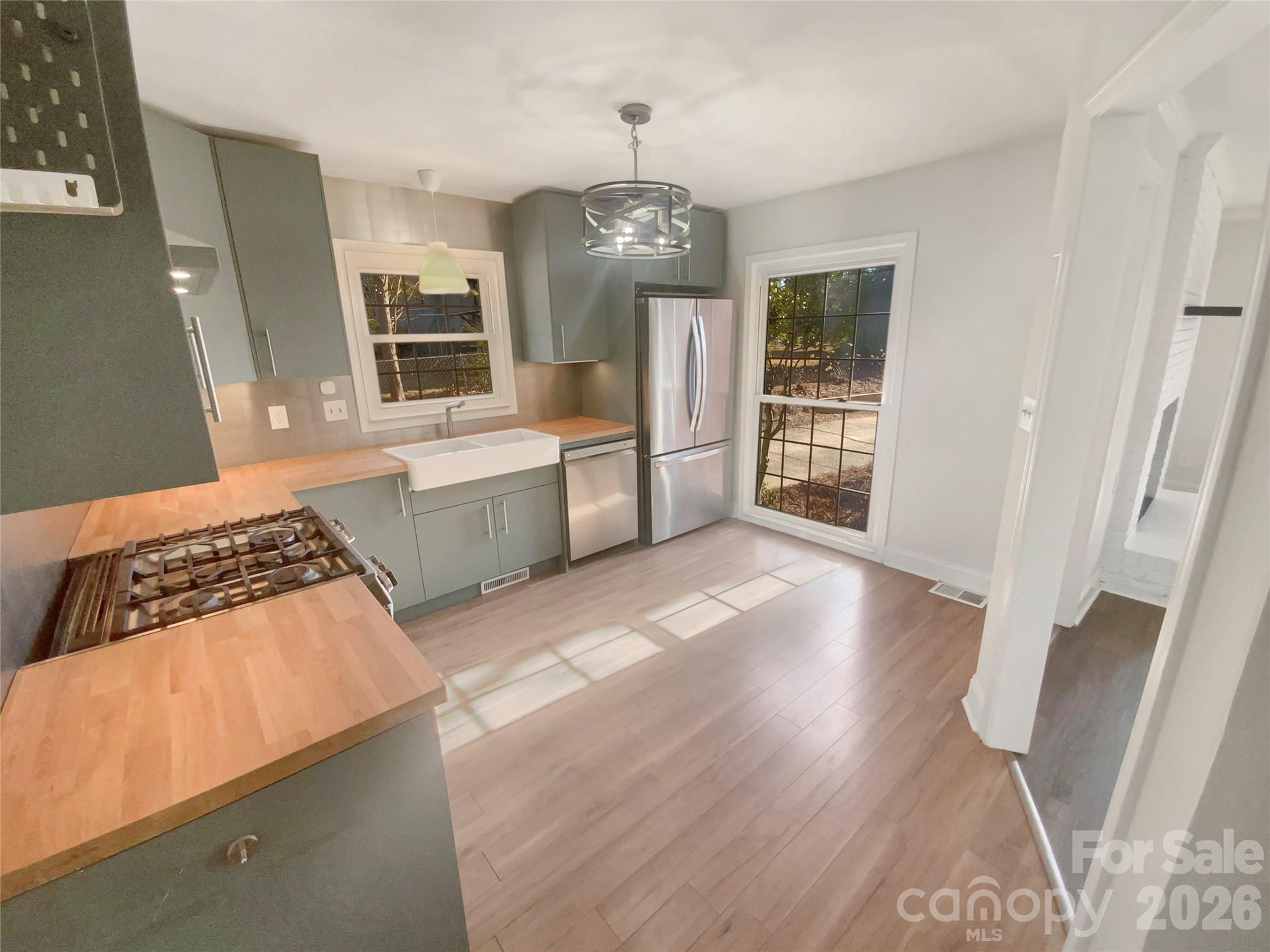 4661 Easthaven Drive Charlotte NC 28212