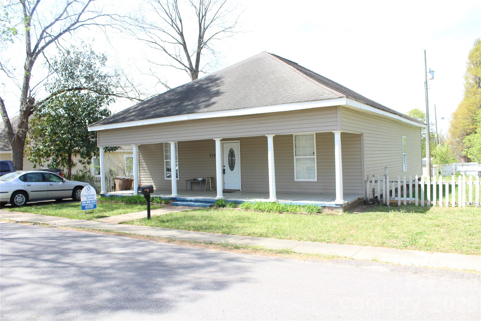 718 Live Oak Street Shelby NC 28151