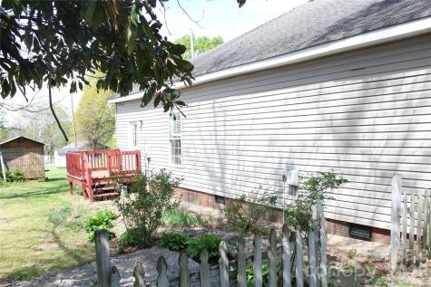 718 Live Oak Street Shelby NC 28151