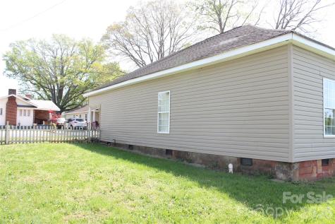 718 Live Oak Street Shelby NC 28151