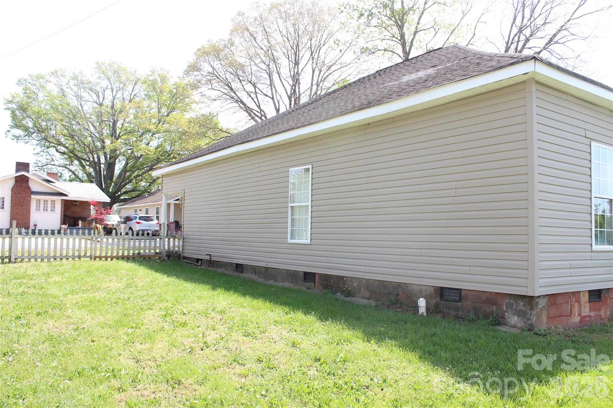 718 Live Oak Street Shelby NC 28151