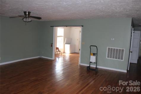 718 Live Oak Street Shelby NC 28151