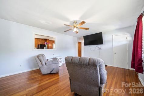 207 Starview Lane Dallas NC 28034