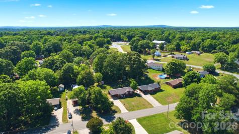 207 Starview Lane Dallas NC 28034