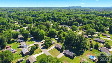 207 Starview Lane Dallas NC 28034