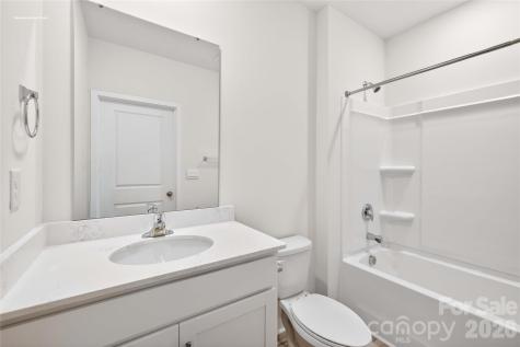 608 17th Avenue Drive NE Hickory NC 28601