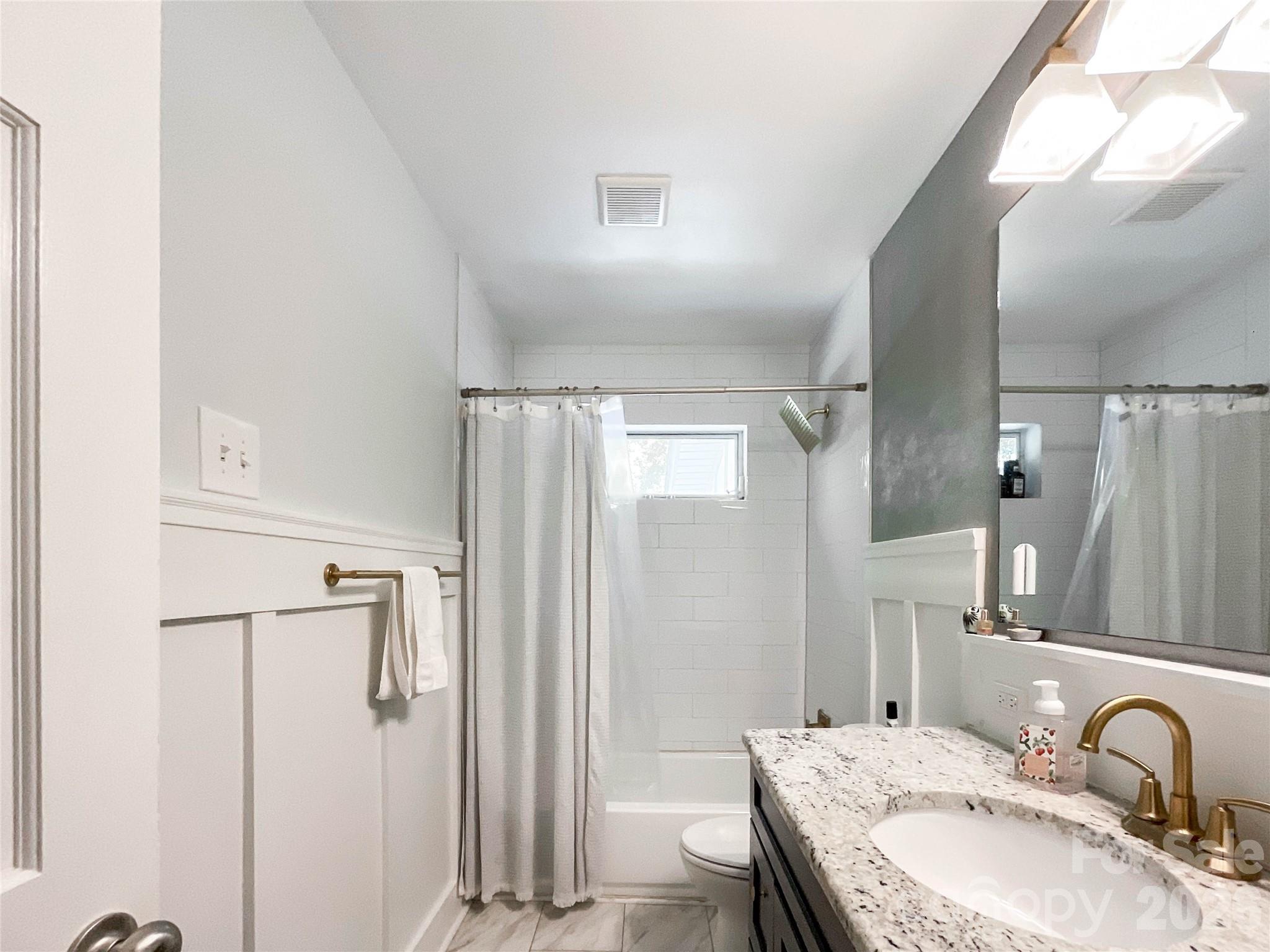 3827 Topsfield Road Charlotte NC 28211