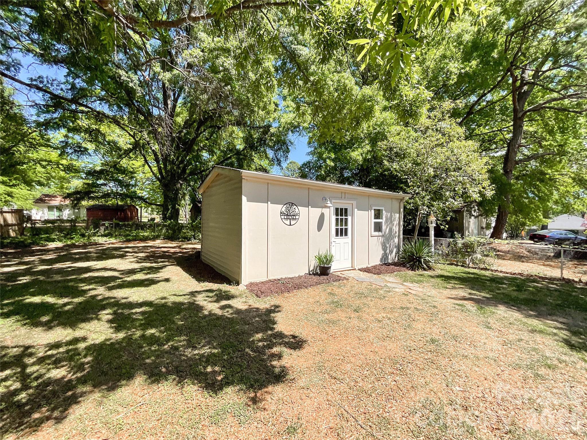 3827 Topsfield Road Charlotte NC 28211