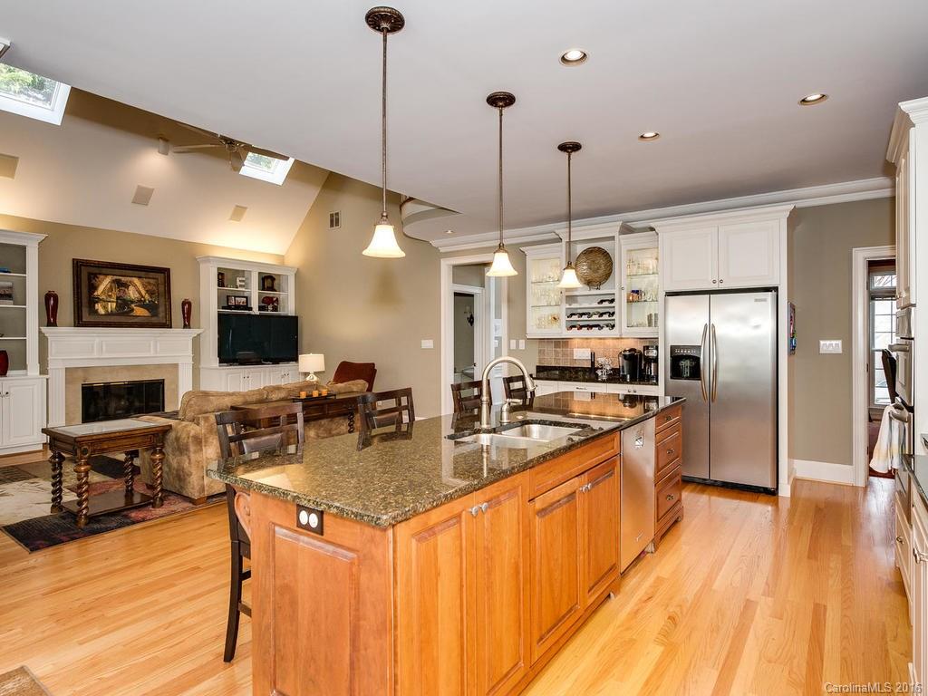 6805 Linkside Court Charlotte NC 28277