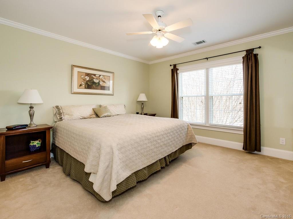 6805 Linkside Court Charlotte NC 28277