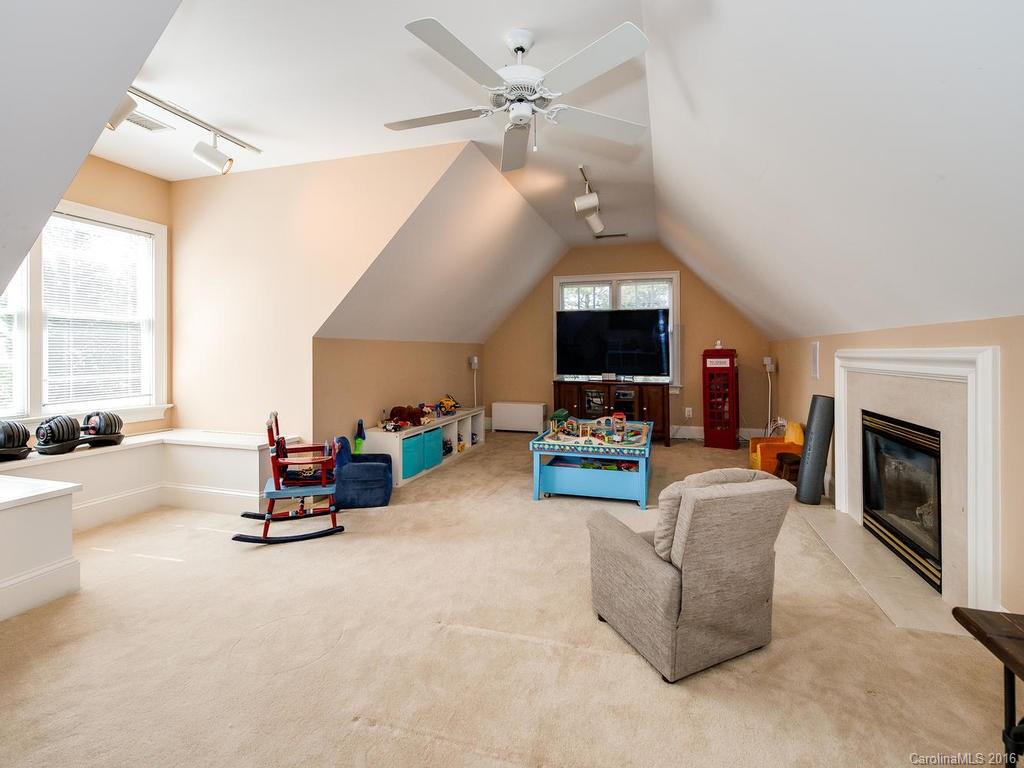 6805 Linkside Court Charlotte NC 28277