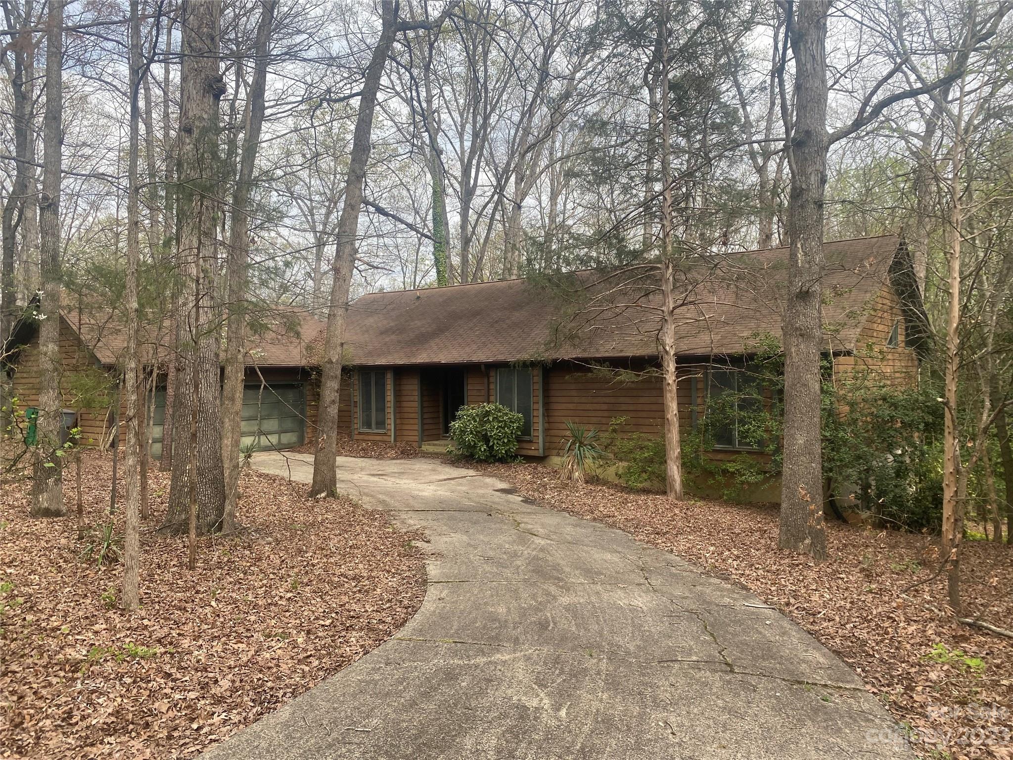 1909 Carmel Ridge Road Charlotte NC 28226