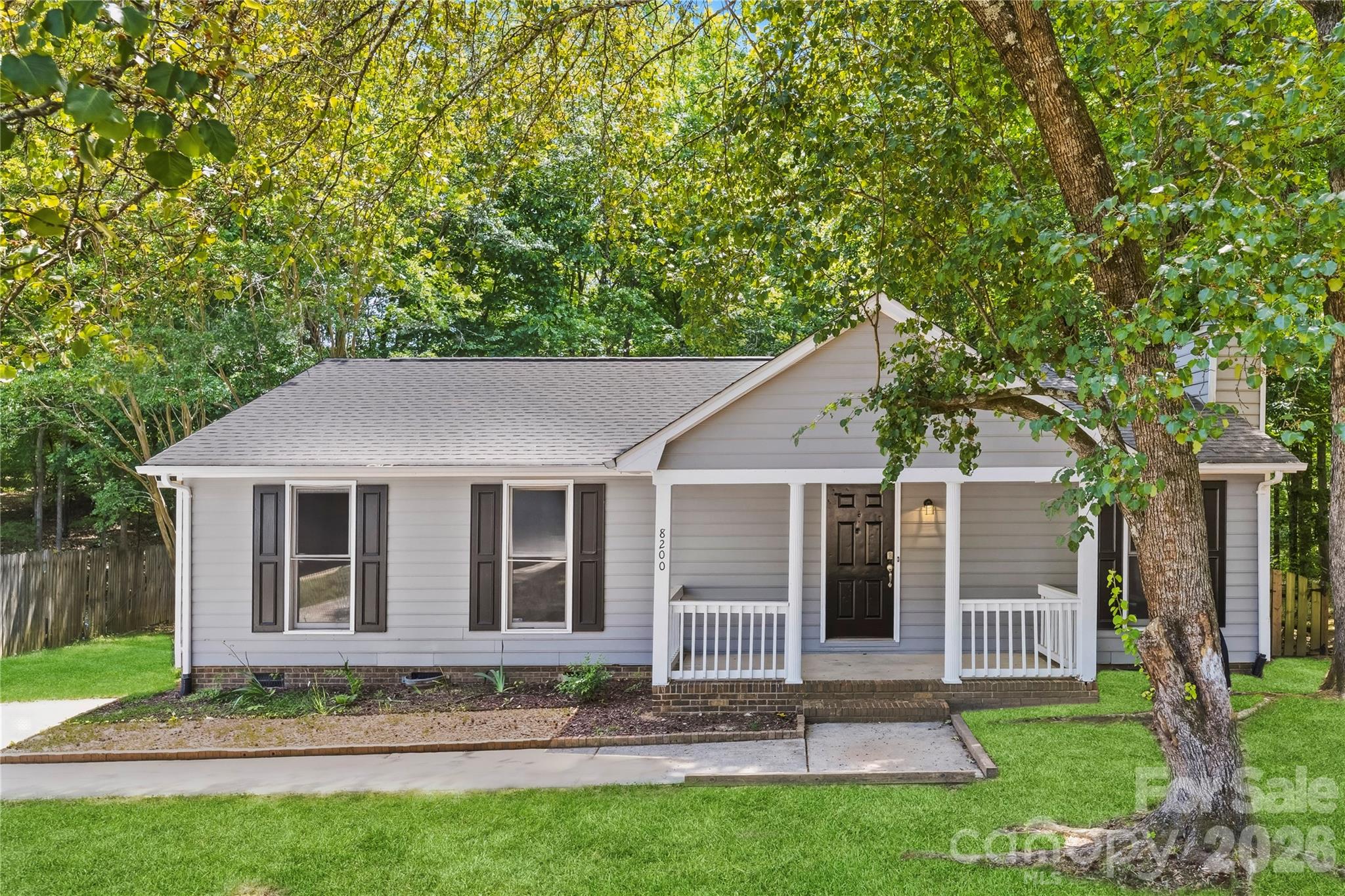 8200 Chrisbry Lane Charlotte NC 28215