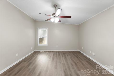 8200 Chrisbry Lane Charlotte NC 28215