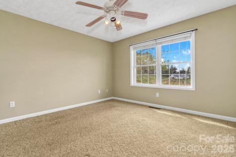 214 Lone Laurel Trail Hendersonville NC 28792