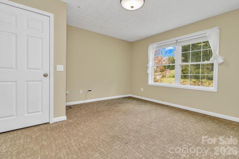 214 Lone Laurel Trail Hendersonville NC 28792