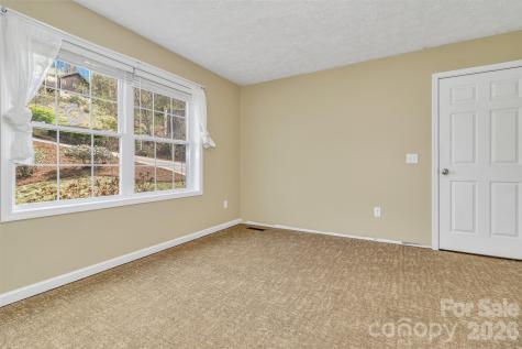 214 Lone Laurel Trail Hendersonville NC 28792