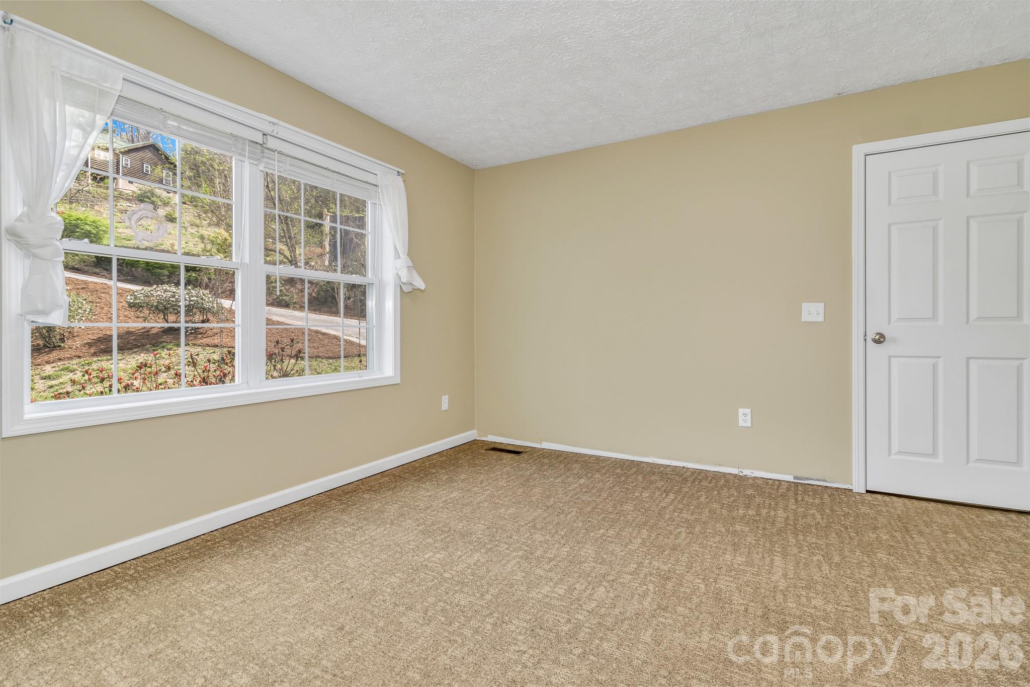 214 Lone Laurel Trail Hendersonville NC 28792