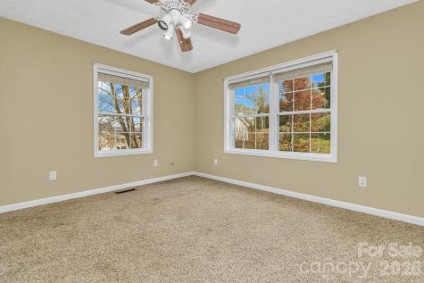 214 Lone Laurel Trail Hendersonville NC 28792