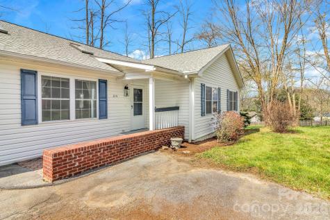 214 Lone Laurel Trail Hendersonville NC 28792