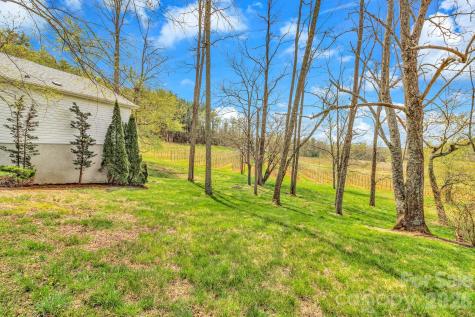 214 Lone Laurel Trail Hendersonville NC 28792