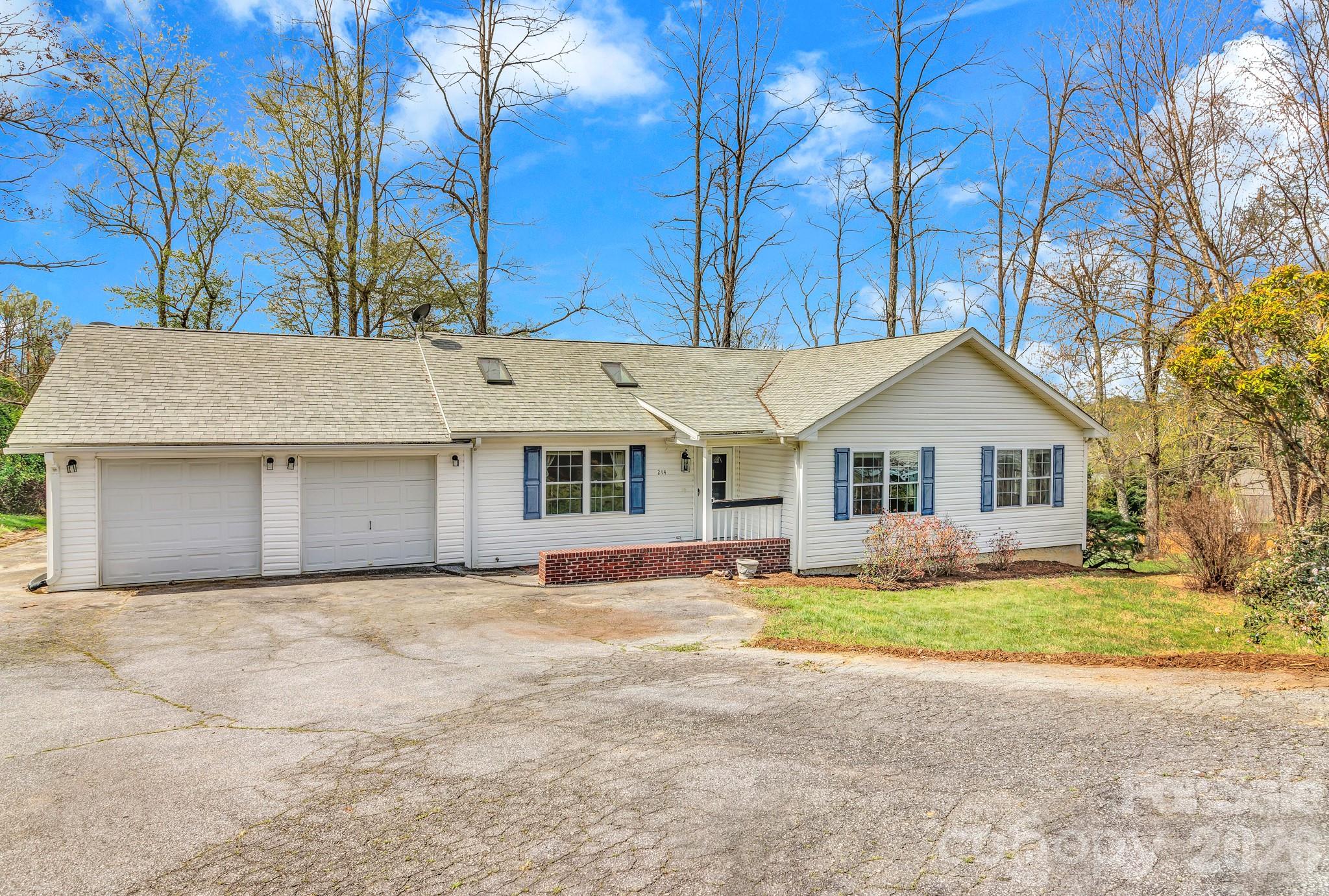 214 Lone Laurel Trail Hendersonville NC 28792