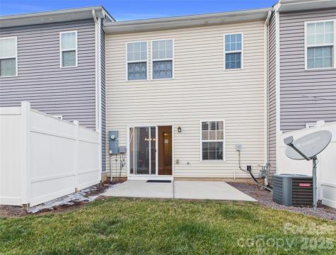 2440 Mariners Cove Lane Denver NC 28037