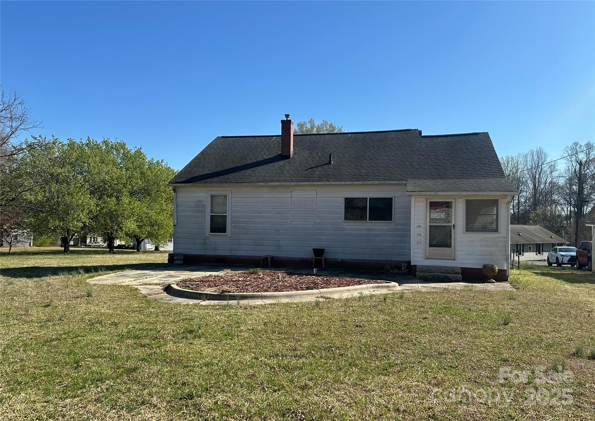 514 W Blume Street Landis NC 28088