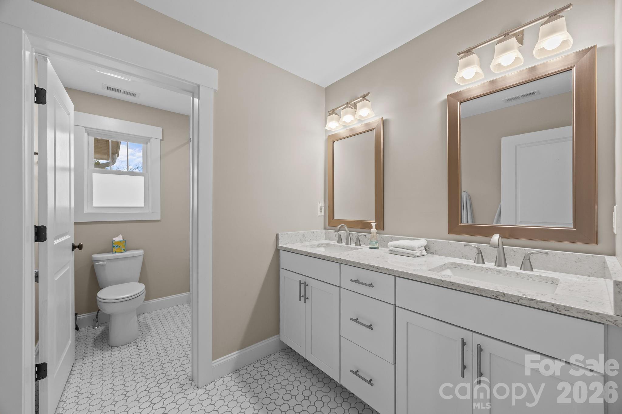 35 Elkmont Drive Asheville NC 28804