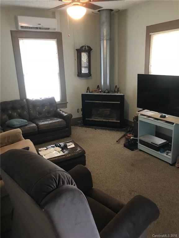 140 Edwards Avenue Swannanoa NC 28778