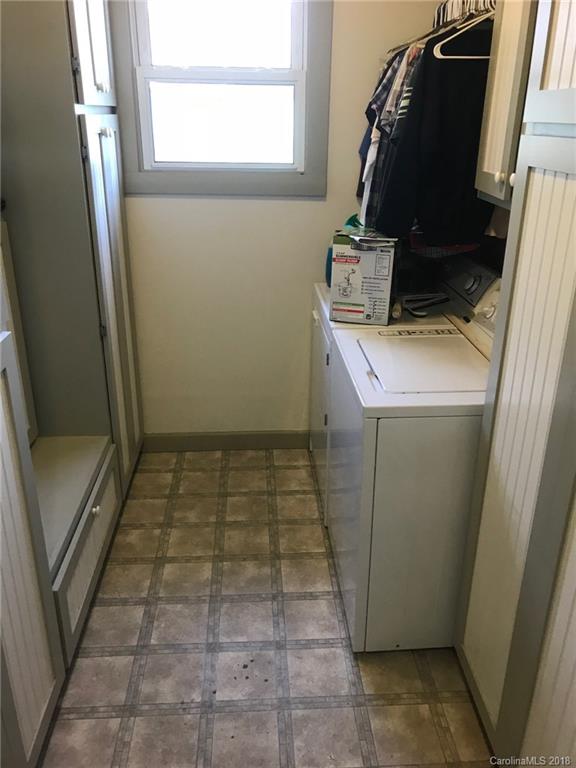 140 Edwards Avenue Swannanoa NC 28778