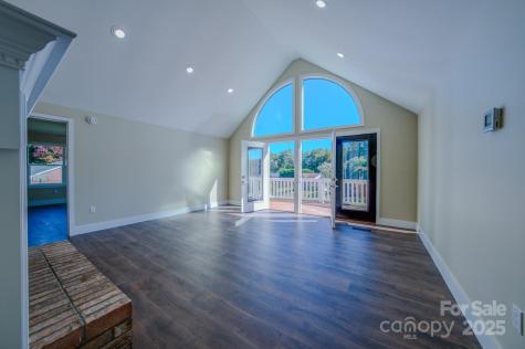 59 Knollview Drive Asheville NC 28806