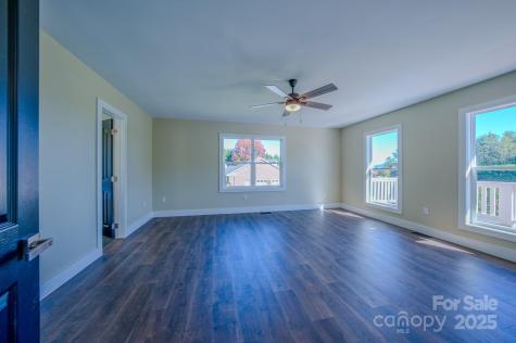 59 Knollview Drive Asheville NC 28806